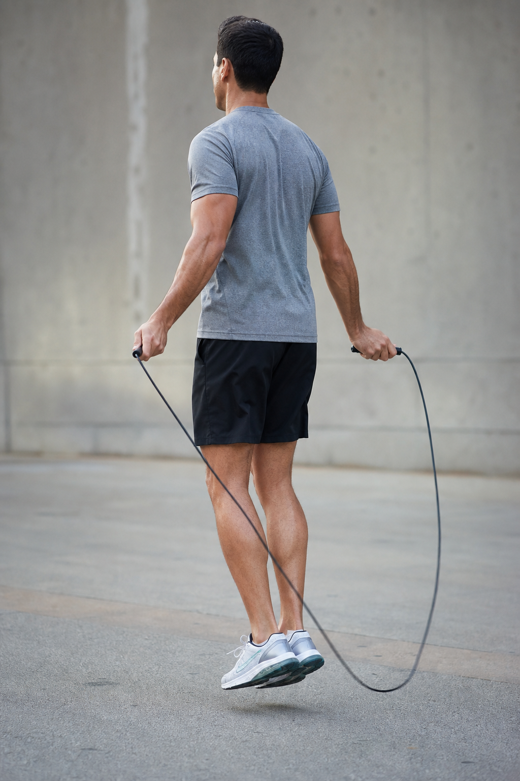 Les exercices à la corde à sauter qui construisent votre cardio