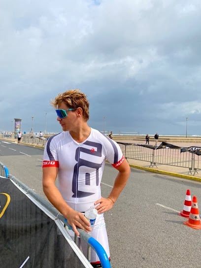 pro-jessy-michel-coach-sportif-maitre-nageur-diplome-d.jpeg